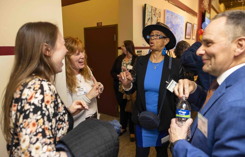 Krystle Blake (General Dynamics Mission Systems and BUW board member), Jamie Ellen Moncecchi, Vannessa Slaughter and John Bissell