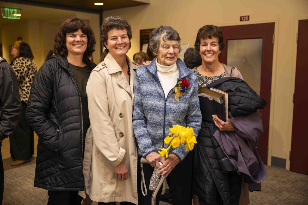 Mary Wheat with her daughters Betsy Nichols, Debbie Curry and Dottie Skutnik