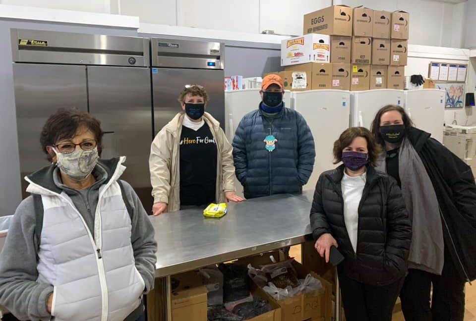 Patti Messina(NBUW), Valerie Schueckler and Duffy Judge (BUW), Christa Collier (NBUW) and Candace Winkler (BUW) at the Al Nelson Friendship Center Food Pantry