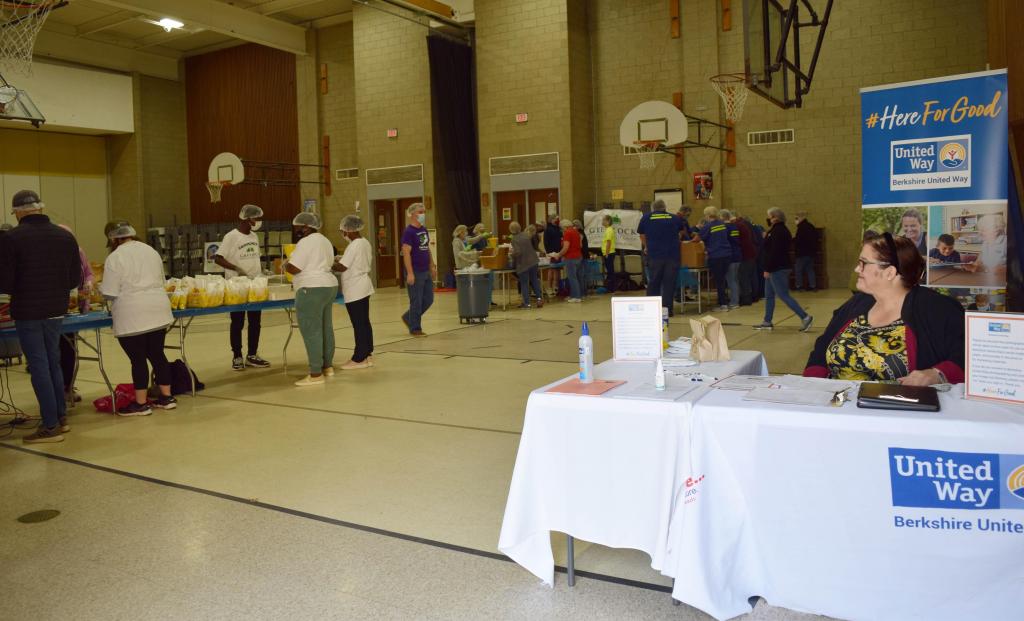 Teams hard at work packing 20,000 meals